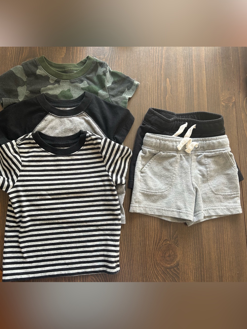 Cat & Jack Boys 12M 5-Piece Shirt & Shorts Bundle